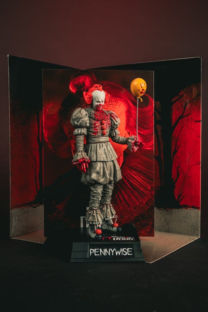 It Welcome to Derry Movie Maniacs Figure Pennywise (Bloody) 16 cm