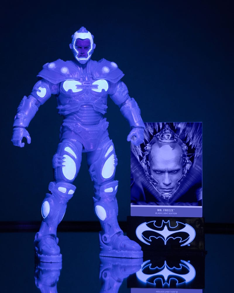 Batman & Robin DC Multiverse Action Figure Mr. Freeze (Black Light Edition) (Gold Label) 18 cm