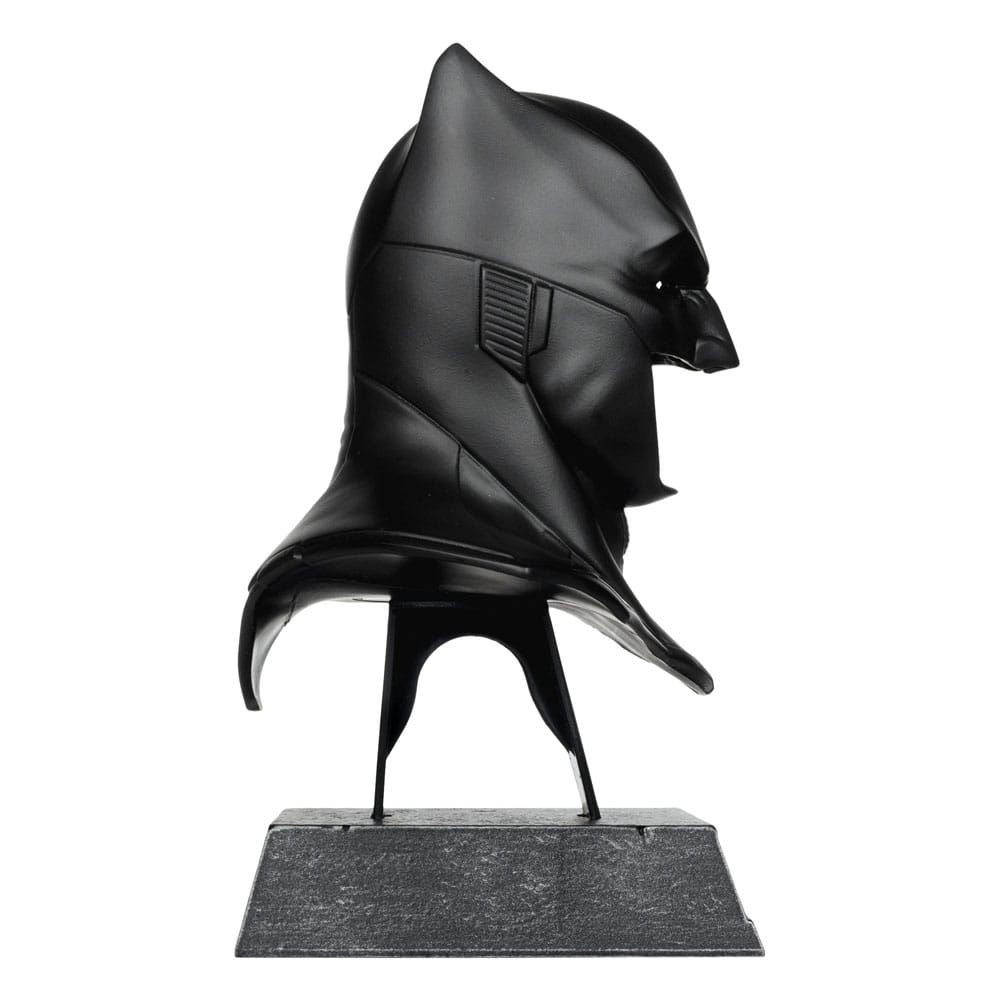 Batman DC Direct Mini Replica 1/3 Batman Cowl (Justice League Tactical Suit) 19 cm