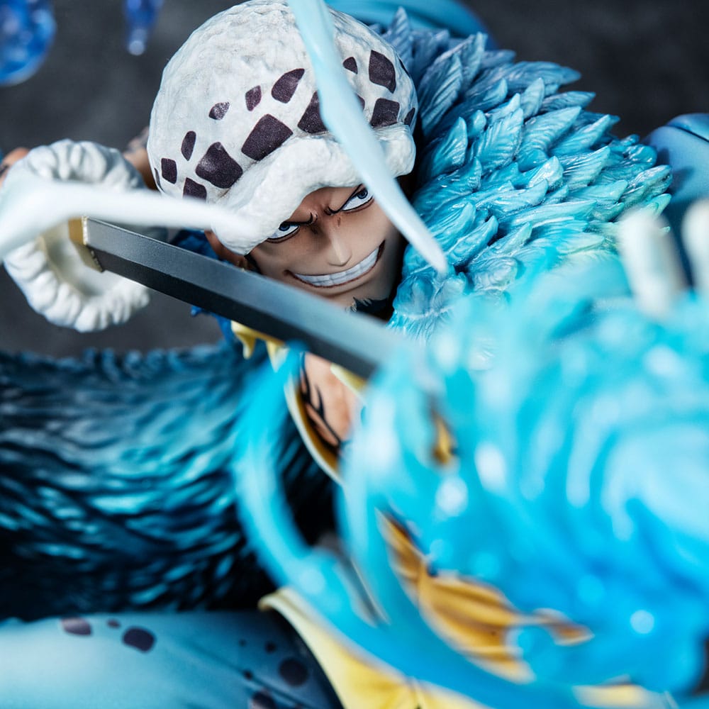 One Piece Portrait Of Pirates WA-MAXIMUM PVC Statue Trafalgar Law The Surgeon of Death Awaken Ver. 27 cm