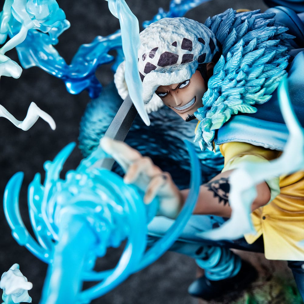 One Piece Portrait Of Pirates WA-MAXIMUM PVC Statue Trafalgar Law The Surgeon of Death Awaken Ver. 27 cm