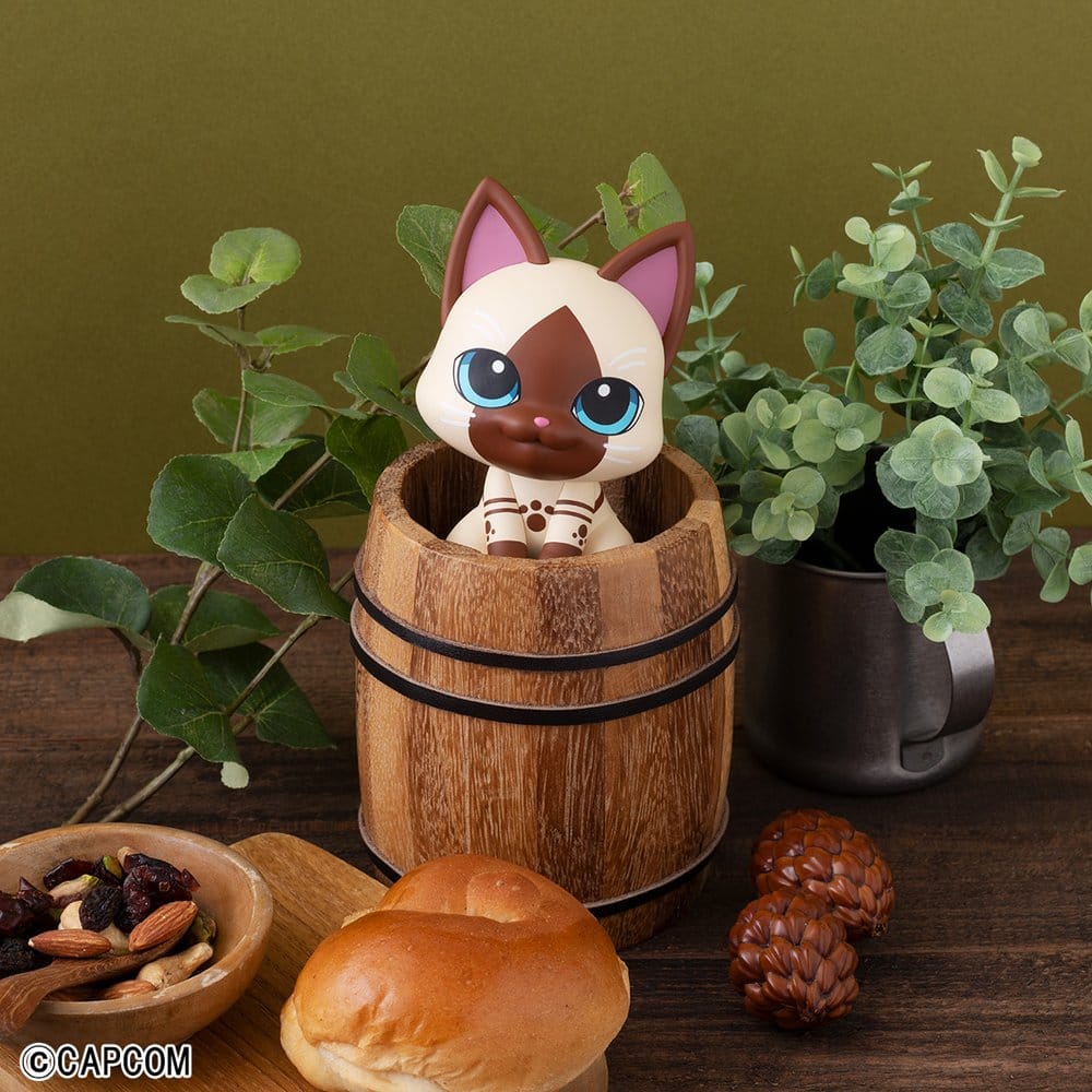 Monster Hunter Look Up PVC Figure Airou 11 cm