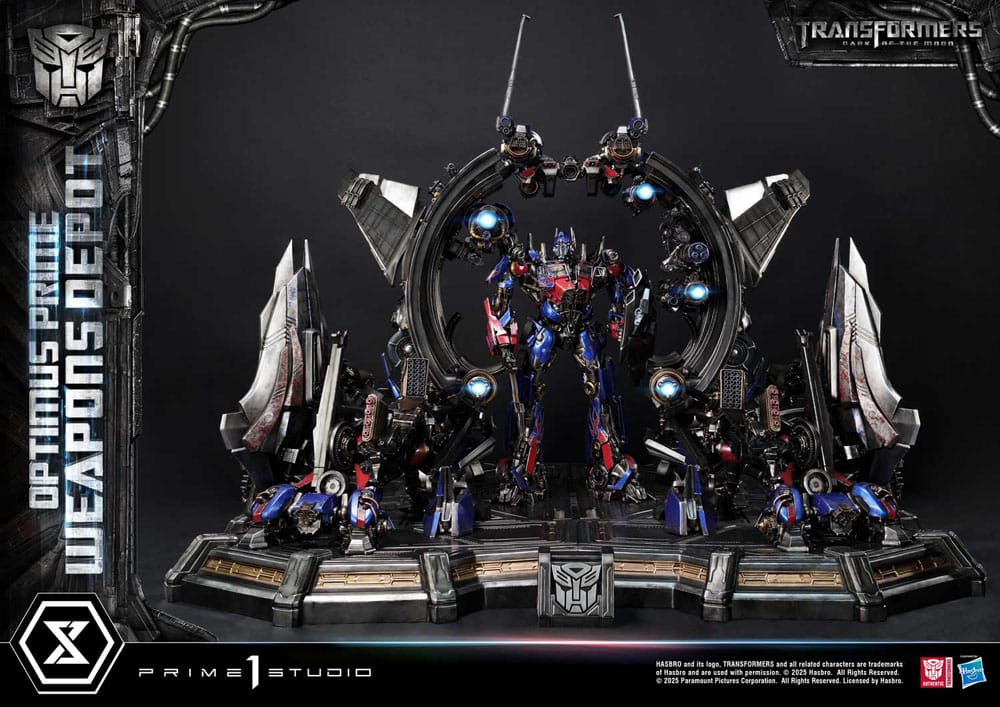 Transformers: Dark of the Moon (Movie) Museum Masterline Statue Optimus Prime Weapons Depot Bonus Version 127 cm