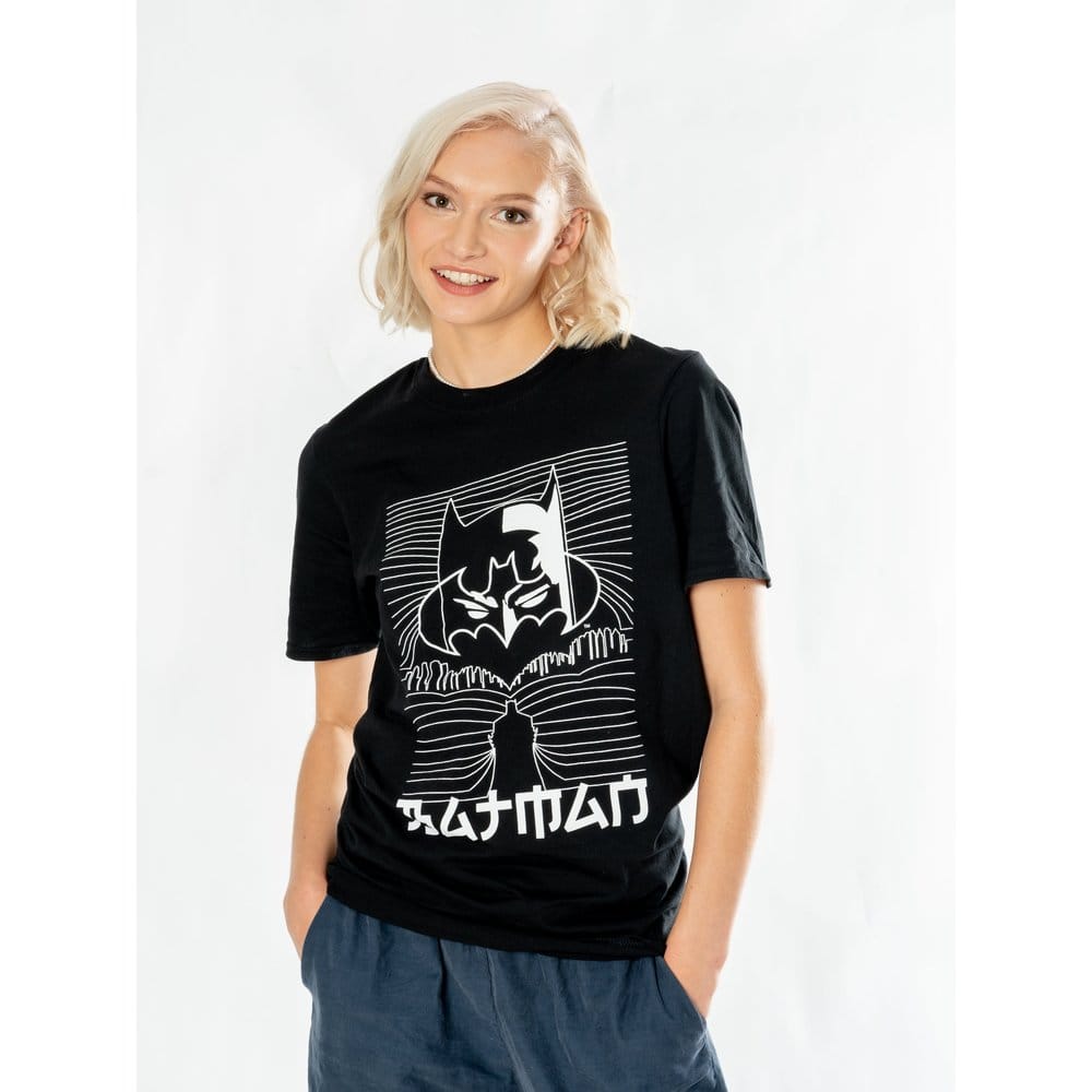 DC Comics T-Shirt Batman Anime City Size S