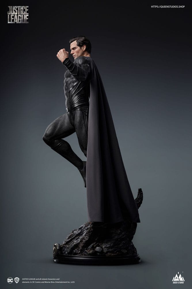 DC Comics Statue 1/3 Superman Black Suit Version Regular Edition80 cm