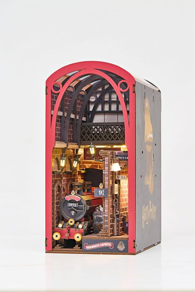 Harry Potter Tiny Adventures Book Nook Mini Diorama Hogwarts Express 18 cm