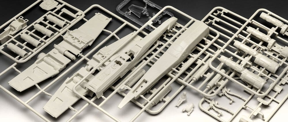 Star Wars The Mandalorian and Grogu Revell Model Kit 1/57 New Republic X-Wing Fighter 22 cm