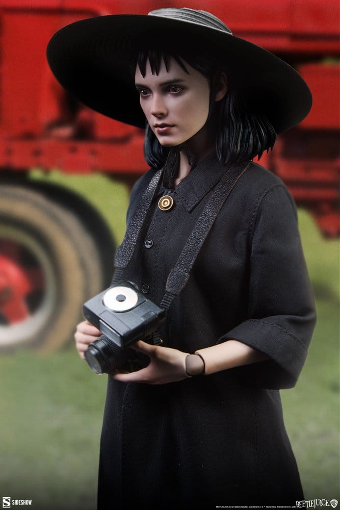 Beetlejuice Action Figure 1/6 Lydia Deetz 25 cm
