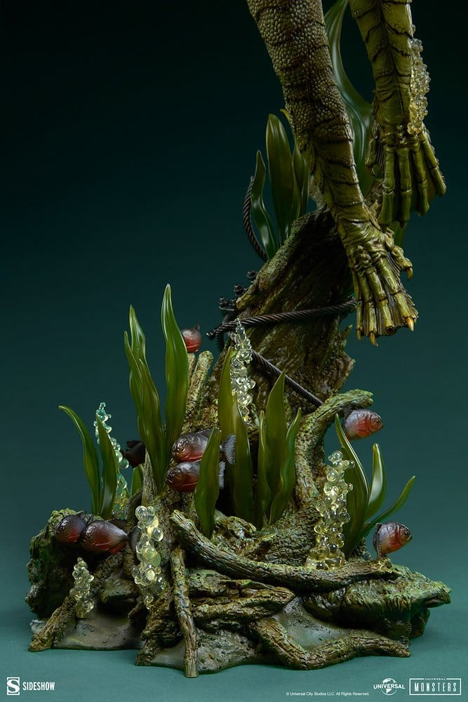 Universal Monsters Premium Format Figure Creature from the Black Lagoon 80 cm