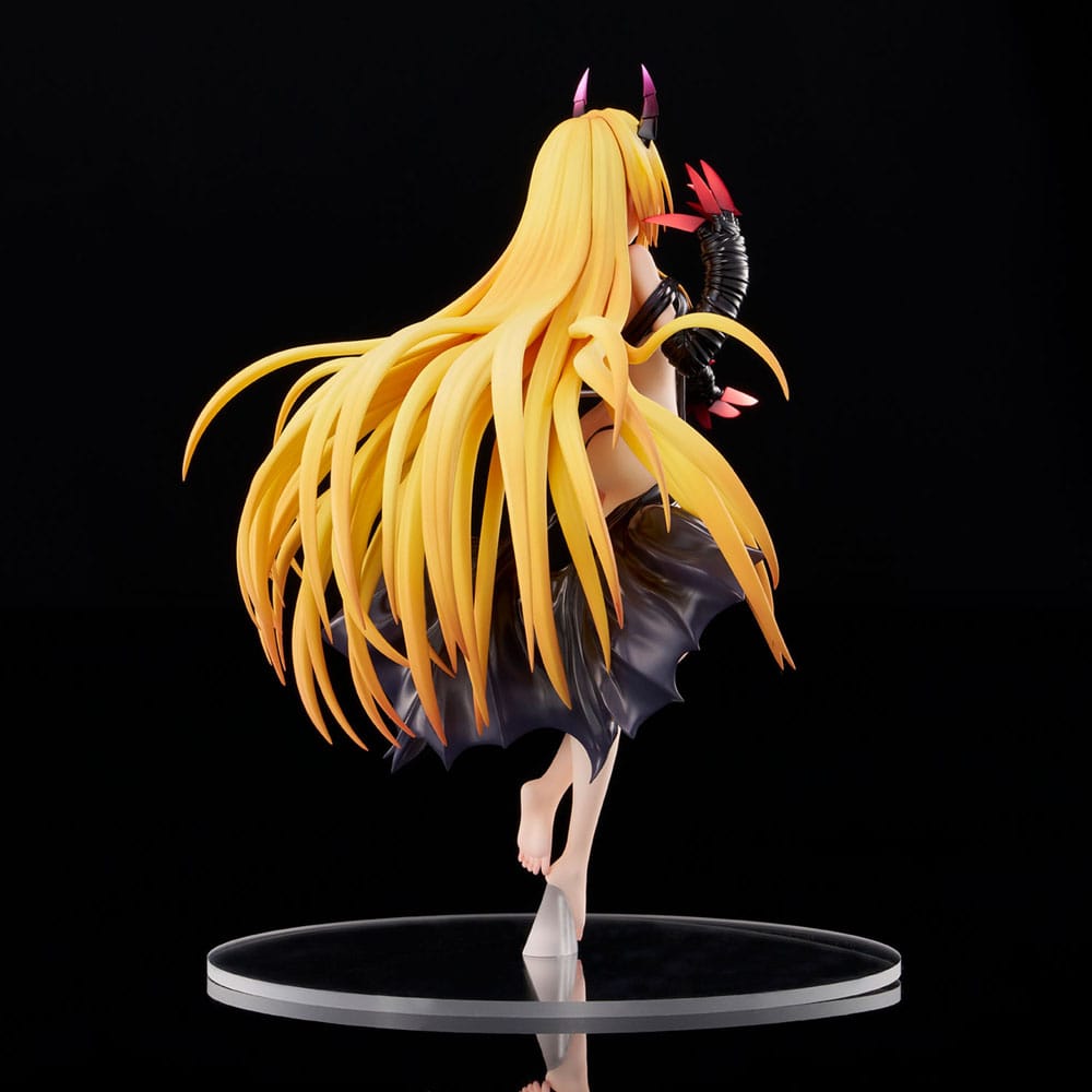 To Love-Ru Darkness PVC Statue 1/6 Golden Darkness Darkness Ver. 30 cm