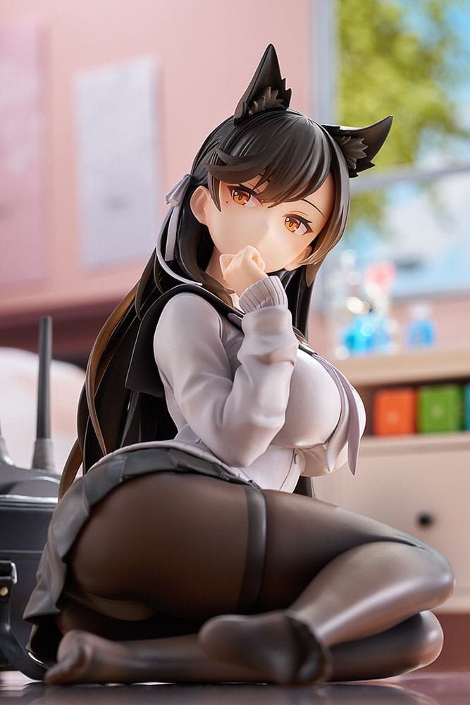 Azur Lane PVC Statue Atago (School Traumerei) 13 cm