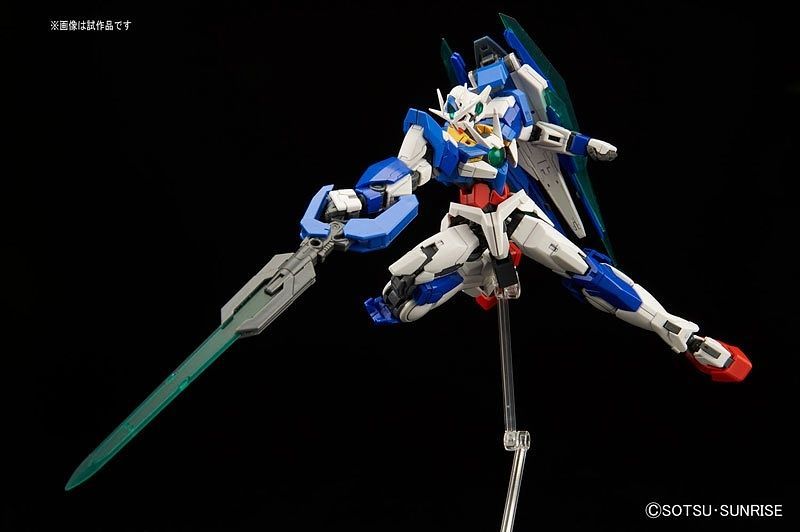 RG Gundam 00 QAN[T] 1/144 - gundam-store.dk