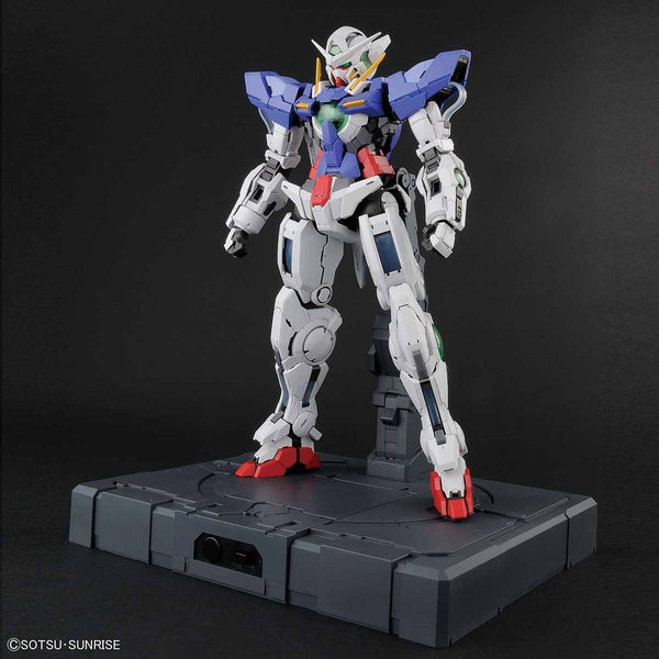 Perfect Grade Gundam Exia 1/60 - gundam-store.dk